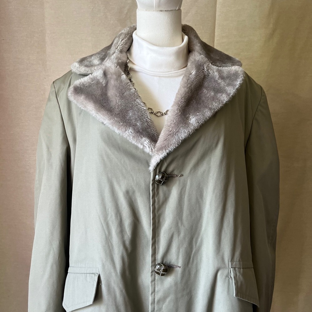 Vintage Maine Guide by Congress Gray Coat with Faux Fur Lining Sz 40 Made in USA - Picture 3 of 11